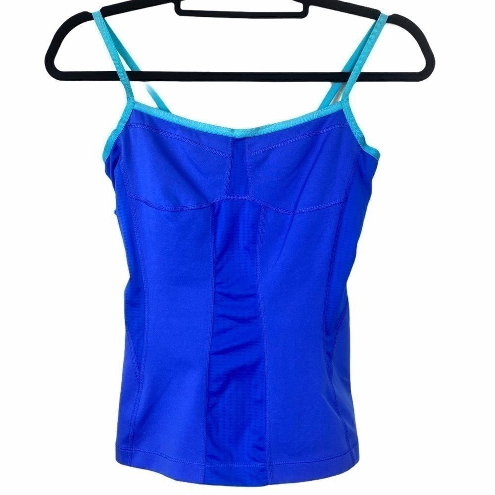 North Face exercise tank in blue with light blue